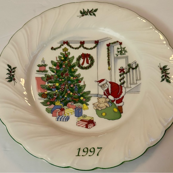 Nikko Happy Holidays 1997 Christmas Plate | Deck the Halls Collectible, Japan - Picture 11 of 12